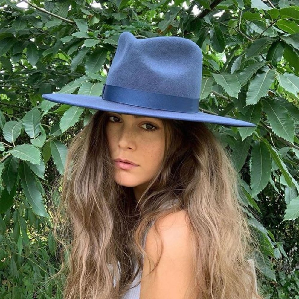 Lack of Color Navy Rancher - like new